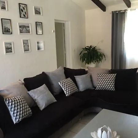 Maison Parmentile Holiday home *